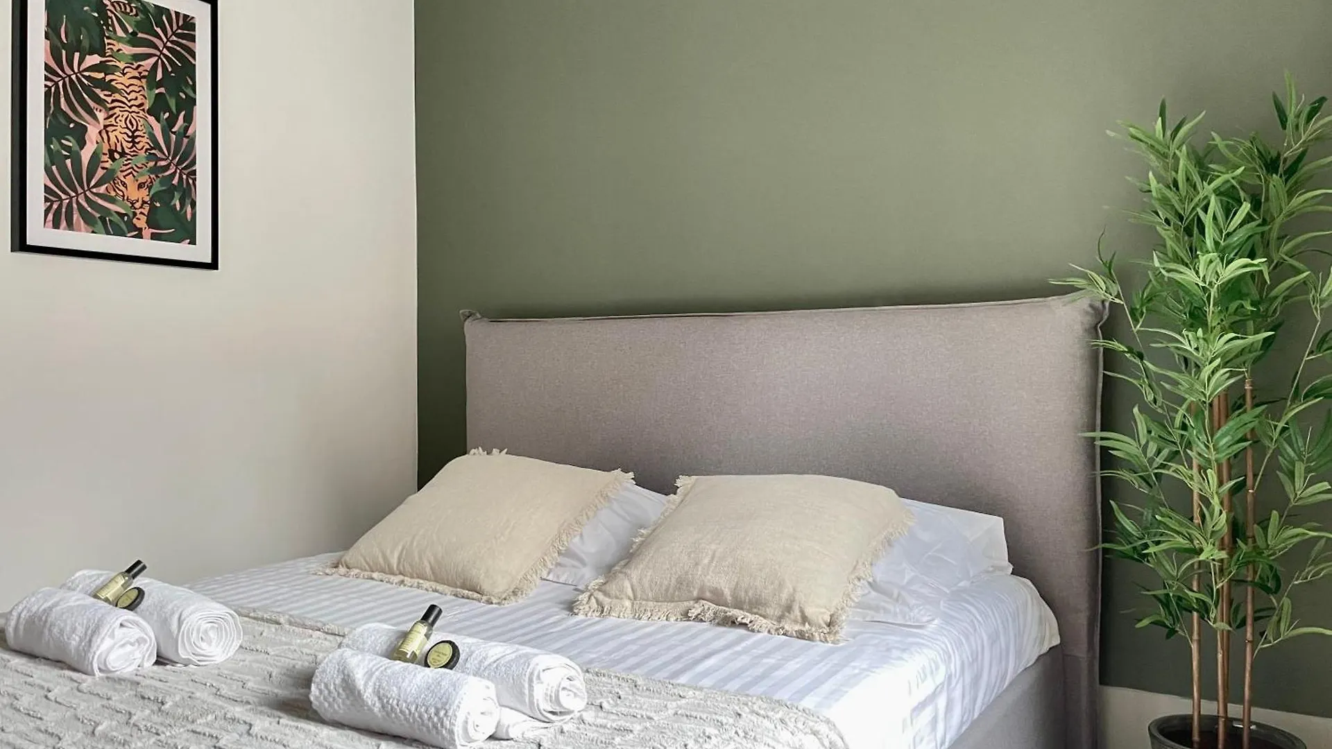 Appartamento Eiffel Tower Stylish Retreat Parigi