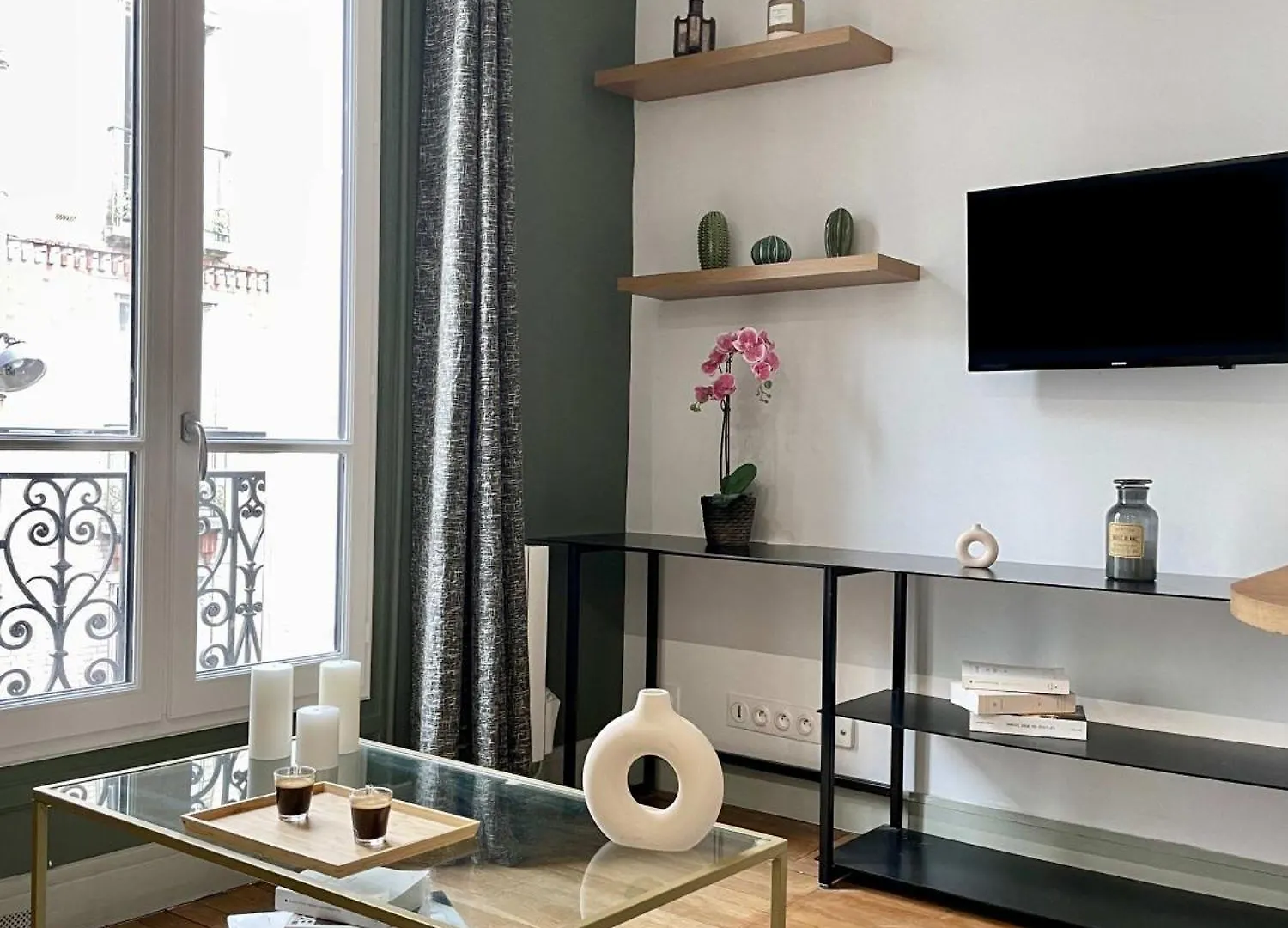 Appartamento Eiffel Tower Stylish Retreat Parigi